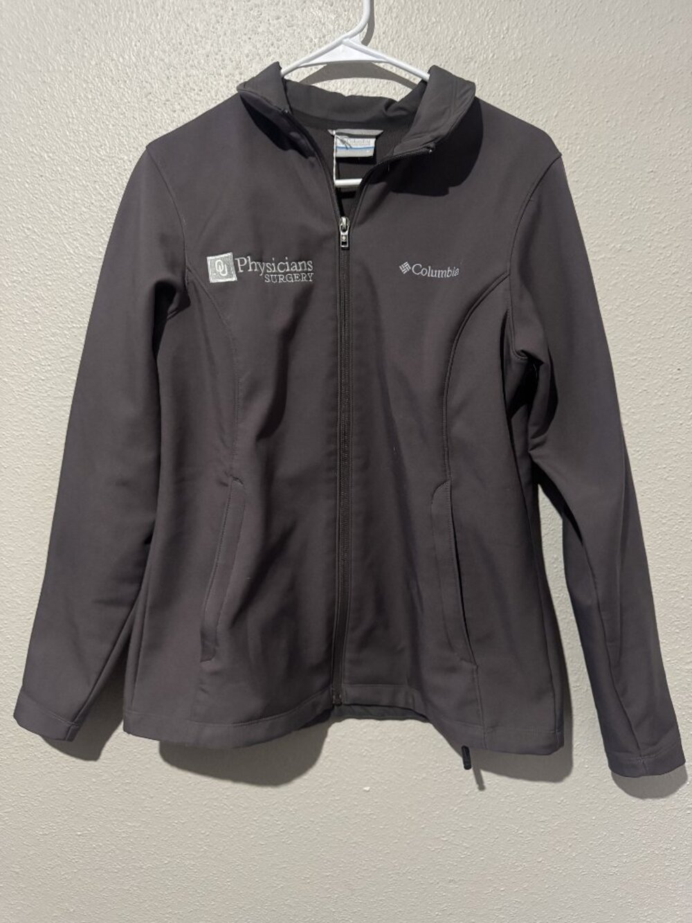 Columbia women’s black softshell jacket